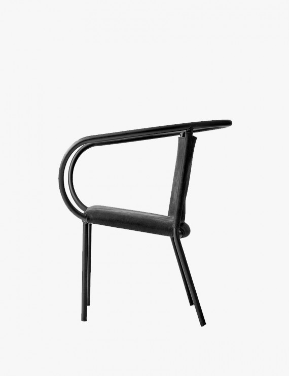 voluptate velit esse