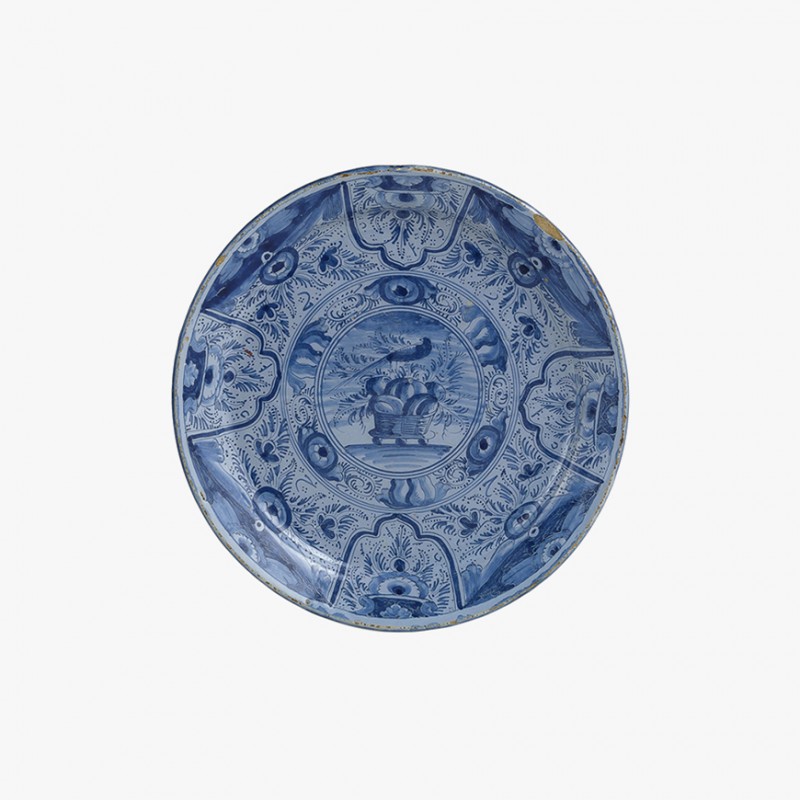 Japanese 17thc Wanli Charger